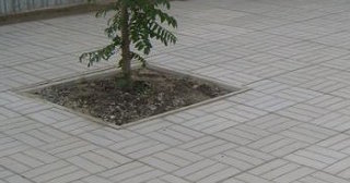Качественная тротуарная плитка серого цвета в Ельце в октябре
