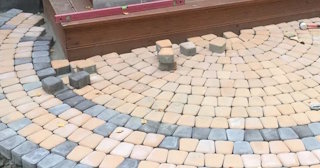 Укладка плитки на крыльцо в Ельце по цене от 821 руб. за м² | ТротуарнаяПлитка