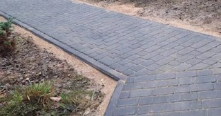 Укладка тротуарной плитки на основание в Ельце в октябре