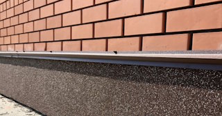Облицовка цоколя керамогранитом в Ельце в октябре