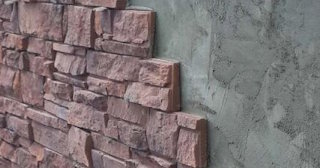 Качественная отделка цоколя фундамента снаружи в Ельце в октябре
