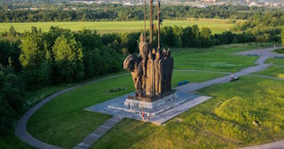 Благоустройство памятников в Ельце от 924 руб. – компания ТротуарнаяПлитка